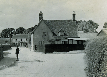 Saville Cottage about 1900 [Z1306/5/10/4]
